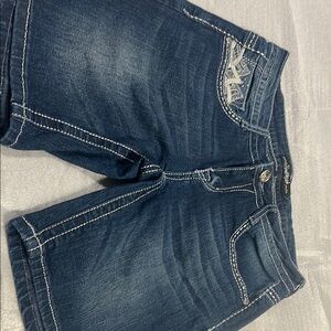 Size 7 South Pole Denim Shorts. Good condition. All bling looks good.